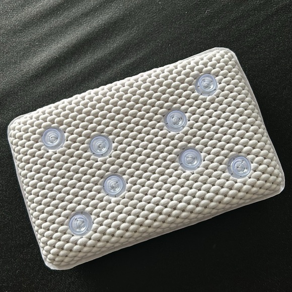 Quilted bath cushion - Picture 3 of 3